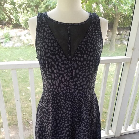 Guess LA Womens size 10 Spotted Dress Mesh Trim - Picture 1 of 9